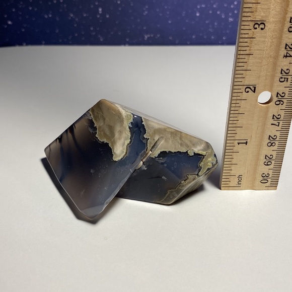 Volcanic Agate Free Form - Picture 4 of 4